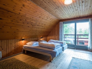 3 bedrooms, individually furnished