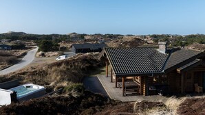 House | Exterior - 4 Person Holiday Home in Henne (Henne)