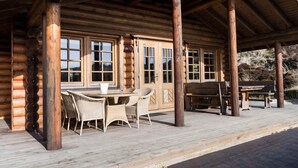 House | Outdoor dining - 4 Person Holiday Home in Henne (Henne)