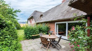 Exterior - 4 Person Holiday Home in Henne (Henne)