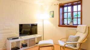 Living area - 4 Person Holiday Home in Henne (Henne)