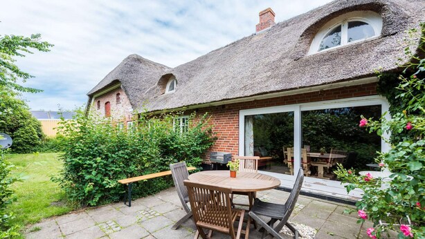 Exterior - 4 Person Holiday Home in Henne (Henne)