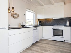 House | Private kitchen | Highchair - Seaside Charm in Rindby (Fano)