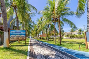 Chalet | Property grounds - GB19 Casa 7 Quartos a 50m da Praia (Camaçari)