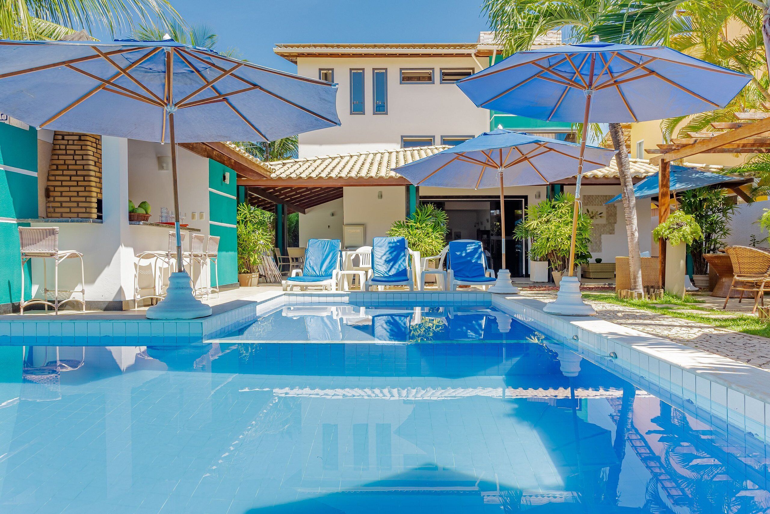 Chalet | Pool | Indoor pool, pool umbrellas, sun loungers