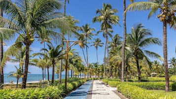 Chalet | Beach | On the beach, white sand