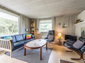 House | Interior - 5 Person Holiday Home in Blavand (Blavand)
