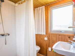 Bathroom - Holiday Home in Tarm (Tarm)