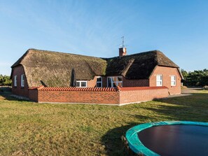 Exterior - 8 Person Holiday Home in Blavand (Blavand)