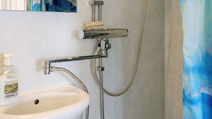 Unclassified image, 5 of 22, button - 5 Person Holiday Home in HJO (Hjo)