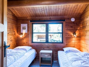 3 bedrooms, individually furnished - 7 Person Holiday Home on a Holiday Park in Nørre Nebel (Norre Nebel)