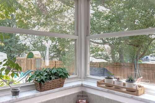 WAITING FOR YOU! Great 2 story in Deltona, FL-need a place for Bike Week? Beach?