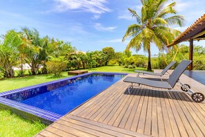 Indoor pool, pool loungers