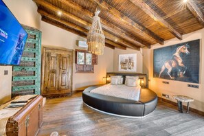 Premium Double Room, 1 King Bed, Bathtub, Garden View | Minibar, blackout drapes, free WiFi, bed sheets - Cortijo Boutique Marbella (Marbella)