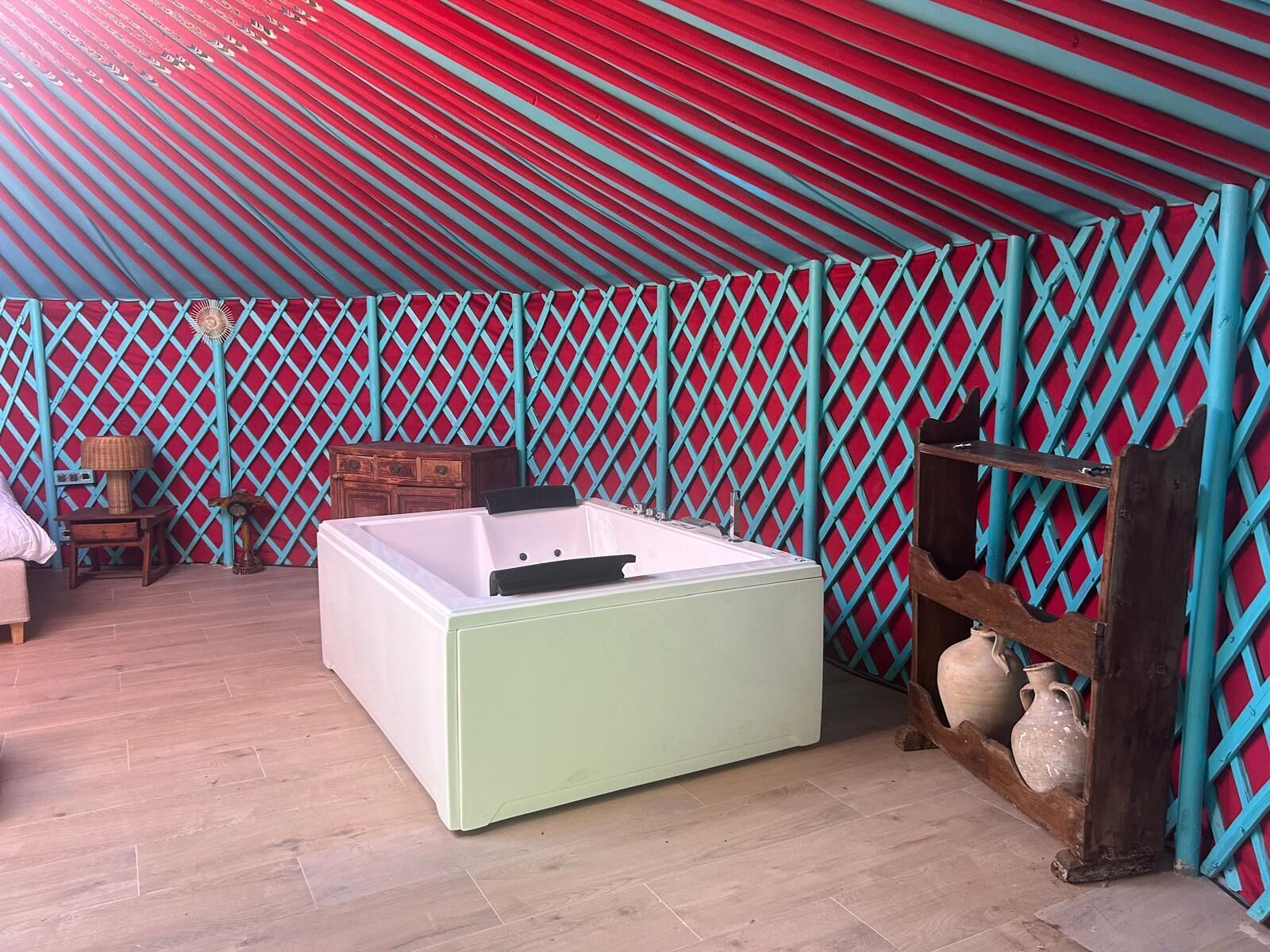 luxury tent, hot tub (yurta cuadruple) | bathroom | bidet, towels