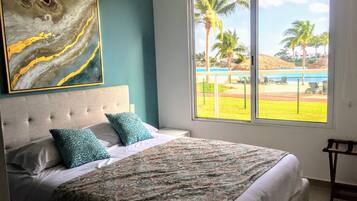 3 bedrooms, in-room safe, iron/ironing board, free WiFi