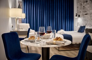 1 bedroom, desk, iron/ironing board, WiFi - Theater Lofts | Quebec, 302 (Québec City)