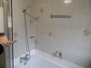 Familie huis | Badkamer | Handdoeken, zeep, shampoo