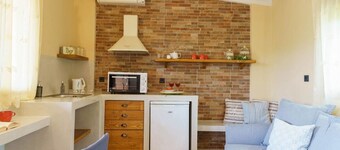 Voulamandis House Apartment 3,  Close to Karfas