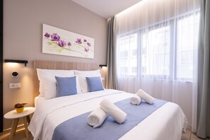 Family Apartment | In-room safe, laptop workspace, soundproofing, free WiFi