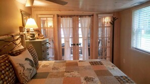 3 chambres, fer et planche à repasser, Wi-Fi gratuit, draps fournis