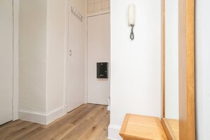 Interior - Cosy Flat in Historic Old Town - Pass the Keys (Edinburgh)