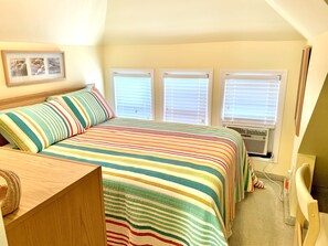 1 bedroom, WiFi - Third floor apartment with private entrance.. (North Wildwood)