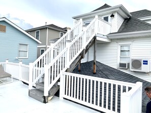 Exterior - Third floor apartment with private entrance.. (North Wildwood)