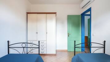 2 chambres, lit de bébé (supplément), accès au Wi-Fi (inclus)