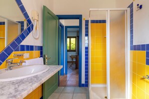 Rainfall showerhead, bidet, towels - Appartamenti Vecchio Stazzo (San Teodoro)