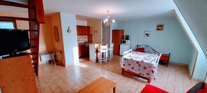 1 bedroom, iron/ironing board, WiFi