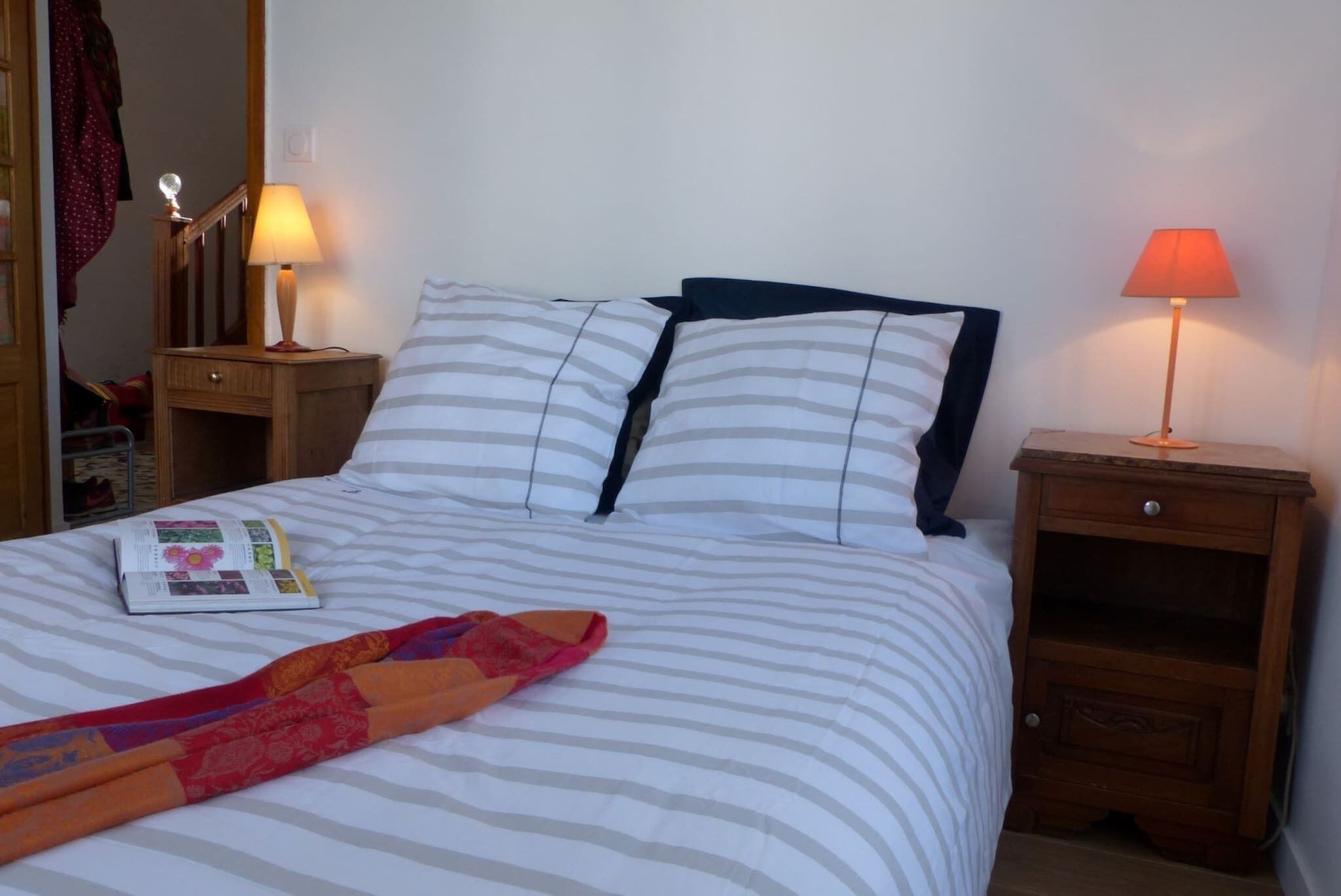 4 chambres, fer et planche à repasser, lit parapluie, Wi-Fi gratuit