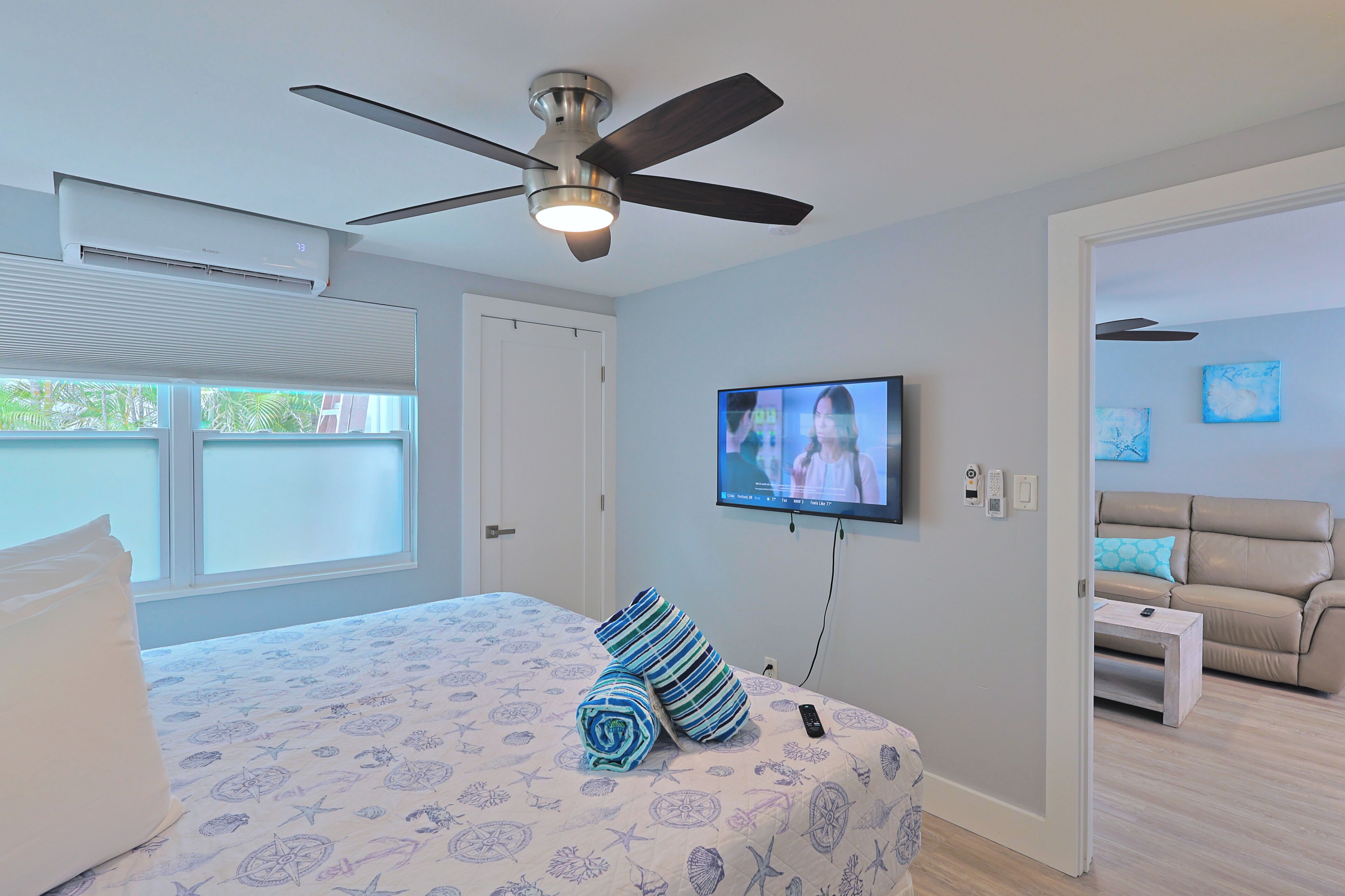 1 habitación, tabla de planchar con plancha, wifi y ropa de cama 