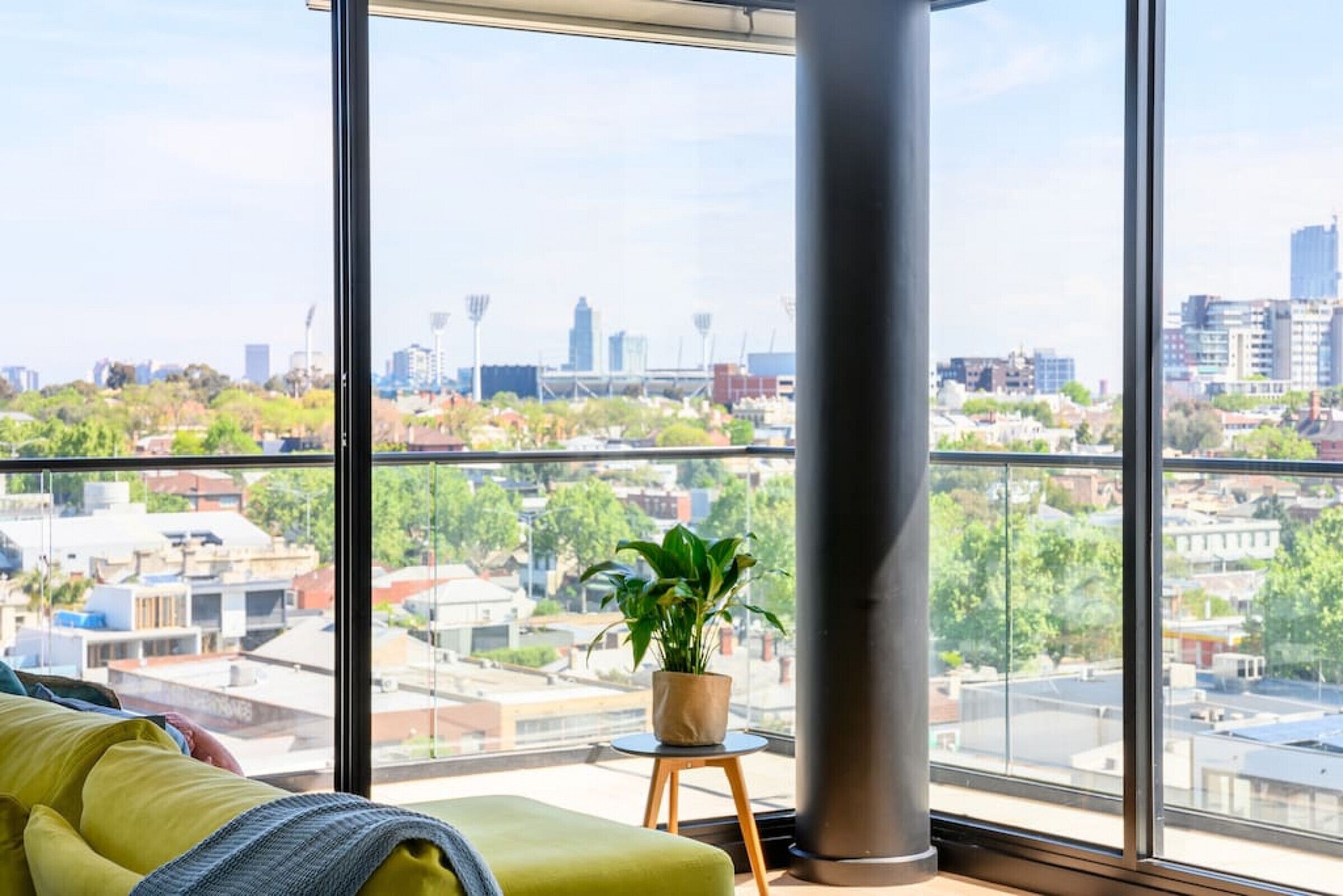 WARNEY | 180 Views MCG & City Skyline. 2 Car Spots