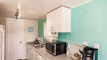 Microwave, stovetop, dishwasher, coffee/tea maker