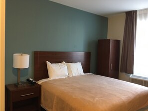 WiFi (無料)、ベッドシーツ