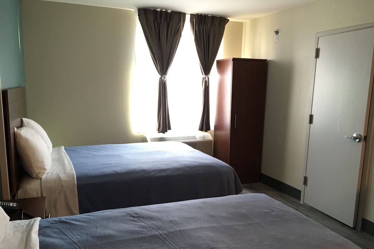 Classic Room, 2 Queen Beds, Non Smoking