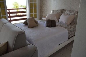 1 chambre, fer et planche à repasser, Wi-Fi, draps fournis