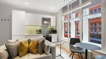 Fridge, dishwasher, espresso maker, coffee/tea maker