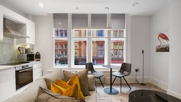 Appartement, 1 chambre | Coin séjour | Télévision