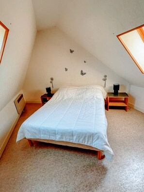 1 bedroom, iron/ironing board, free WiFi