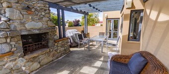 Time Out on Totara II - FREE WIFI