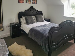 3 chambres, Wi-Fi gratuit, draps fournis