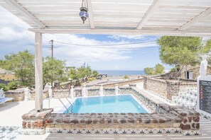 Piscina interna, piscina externa