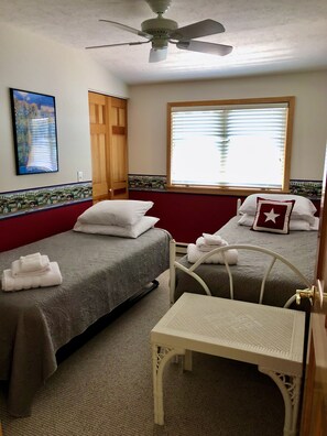 3 Schlafzimmer, Schreibtisch, kostenloses WLAN, Bettwäsche