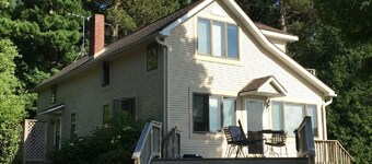 Cedar Lodge / Lake Leelanau / Lakefront Retreat on Private Peninsula