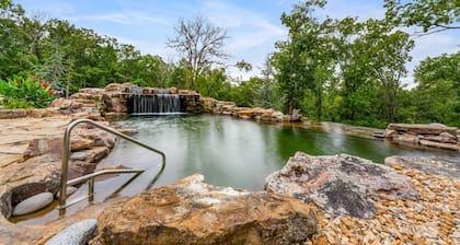 COUNTRY COTTAGE - Private Hot Tub and Fire Pit