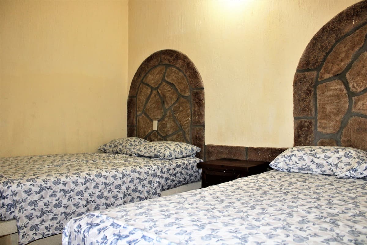 Habitación estándar | Wifi gratis y ropa de cama