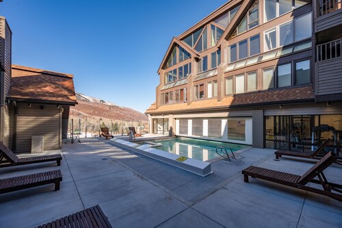 Park City Ski In and Out Studio at Resort Center