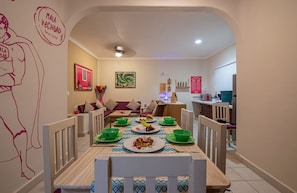 In-room dining - Mala Vecindad Playa (Playa del Carmen)